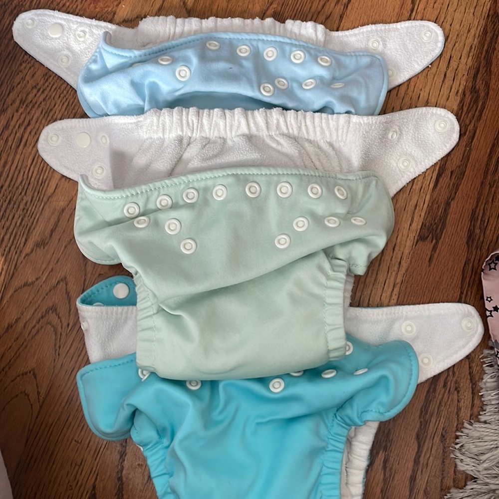 charlie banana cloth diapers.